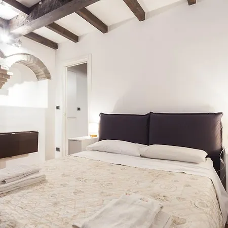 Apartment Ludovico De Varthema, *