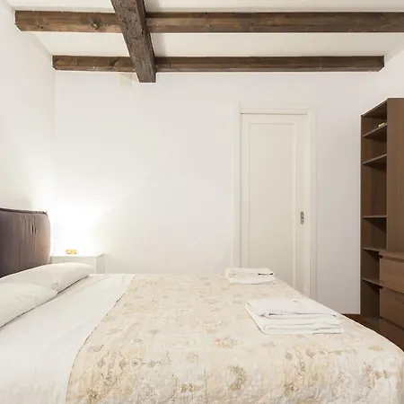 Apartment Ludovico De Varthema, *